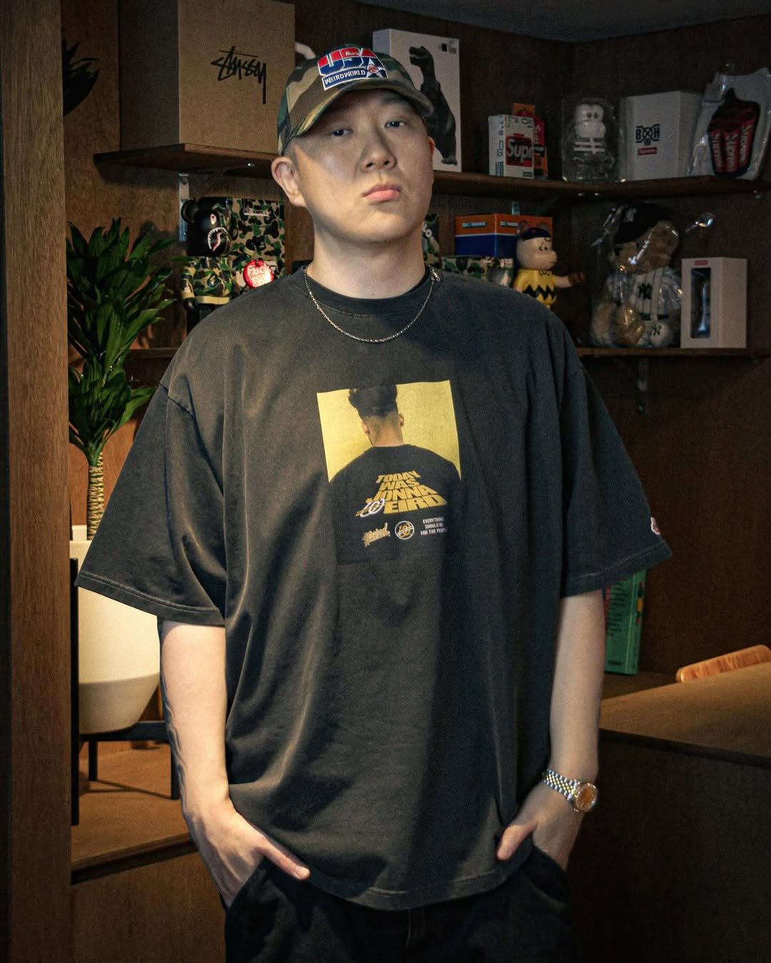 Photo shared by 위얼드월드 (WEIRD WORLD) on April 21, 2025 tagging @jaykjongkwang, @deepflow39, and @weirdworldcompany.