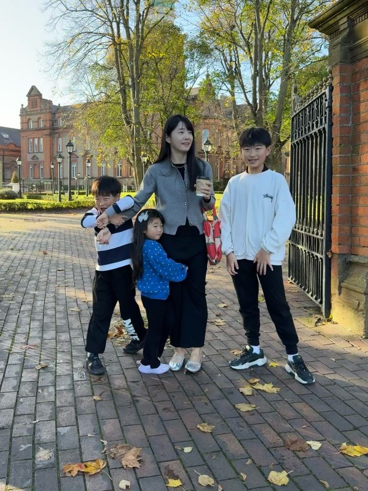 welcome_june 게시물 이미지: 방학육아일기 ✨

ㅡ 적당한 결핍 그리고 과정의 충실함
아이에게 살가운 성격도...