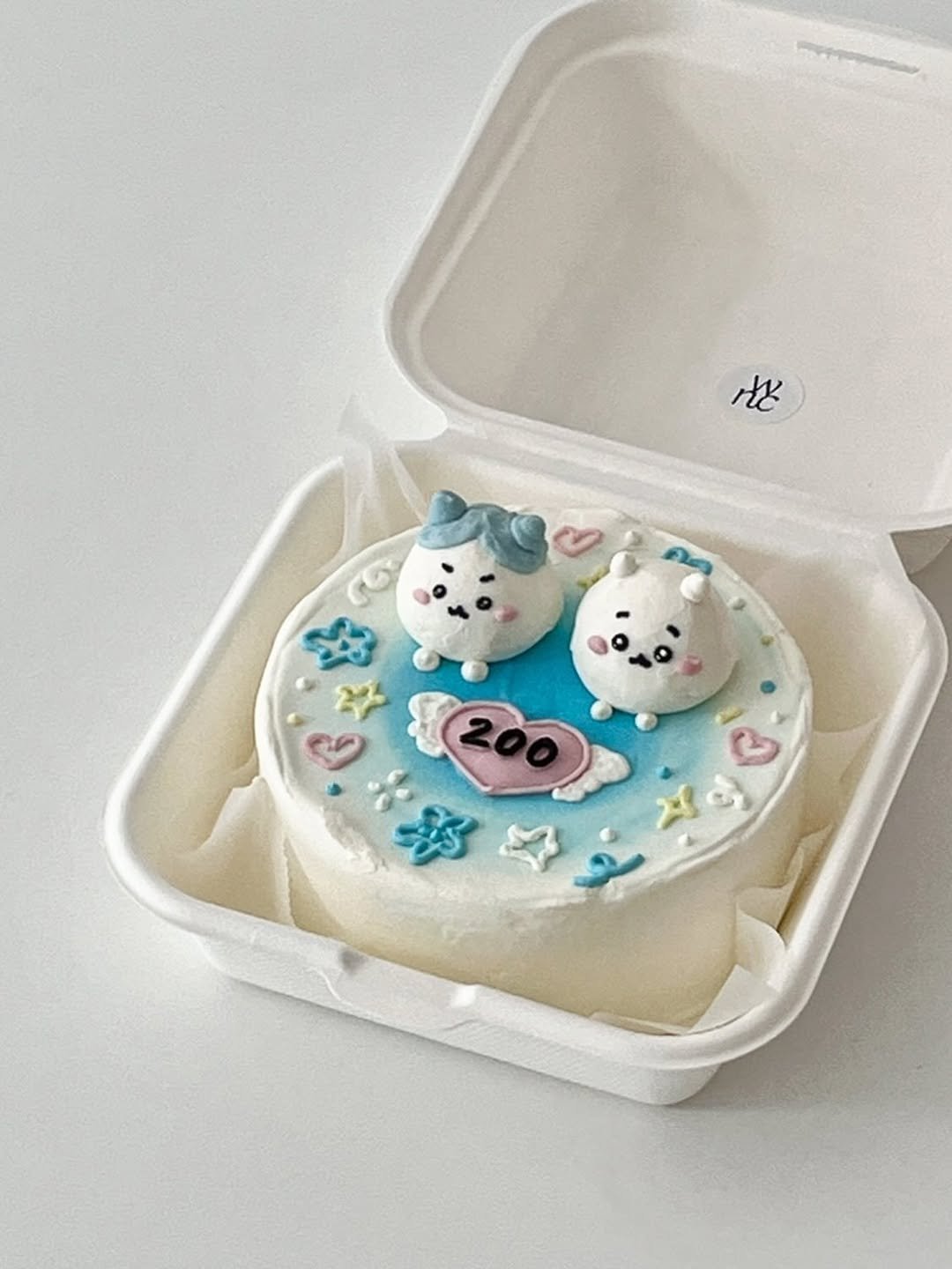Photo by 𝐰𝐞𝐧𝐞𝐞𝐝𝐜𝐚𝐤𝐞 : 위니드케이크 | 용인케이크 • 용인레터링케이크 on August 02, 2025. May be an image of cake and text that says 'ば ぞ 200'.