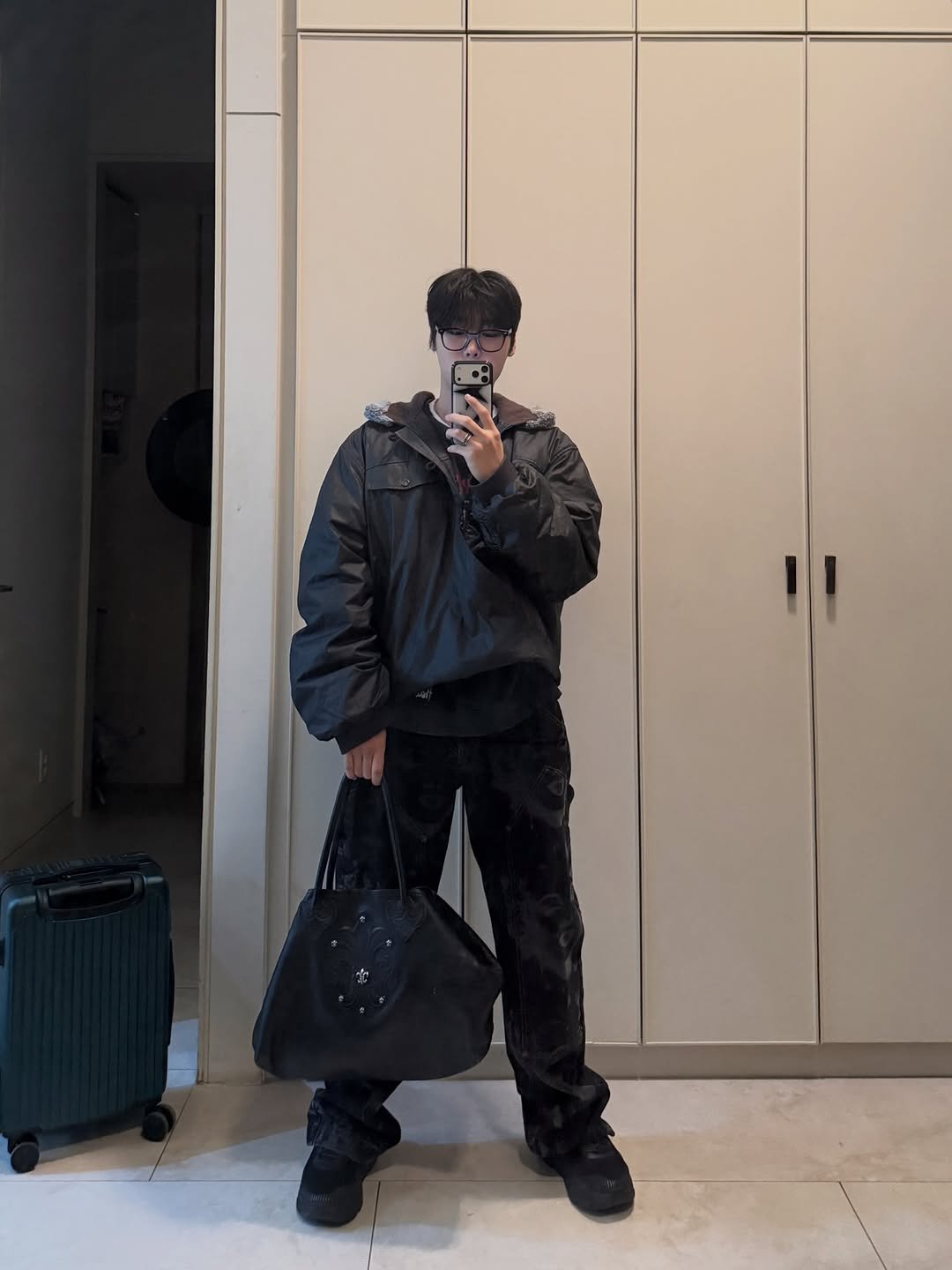 whateveriwantgood 게시물 이미지: 🔨🔨