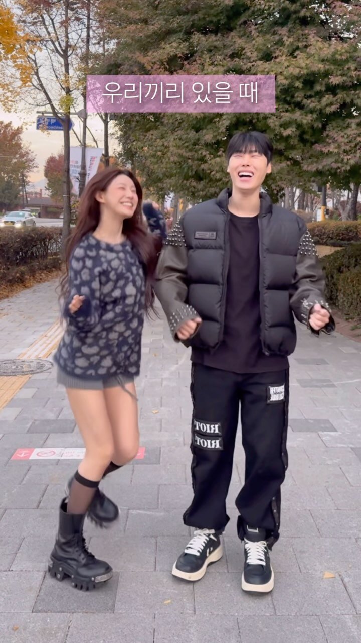 whateveriwantgood 게시물 이미지: 서로에게는 한없이 헤프지만
남들한테만큼은 기죽지 말자 형제여,
#좋은날 #좋은사람...