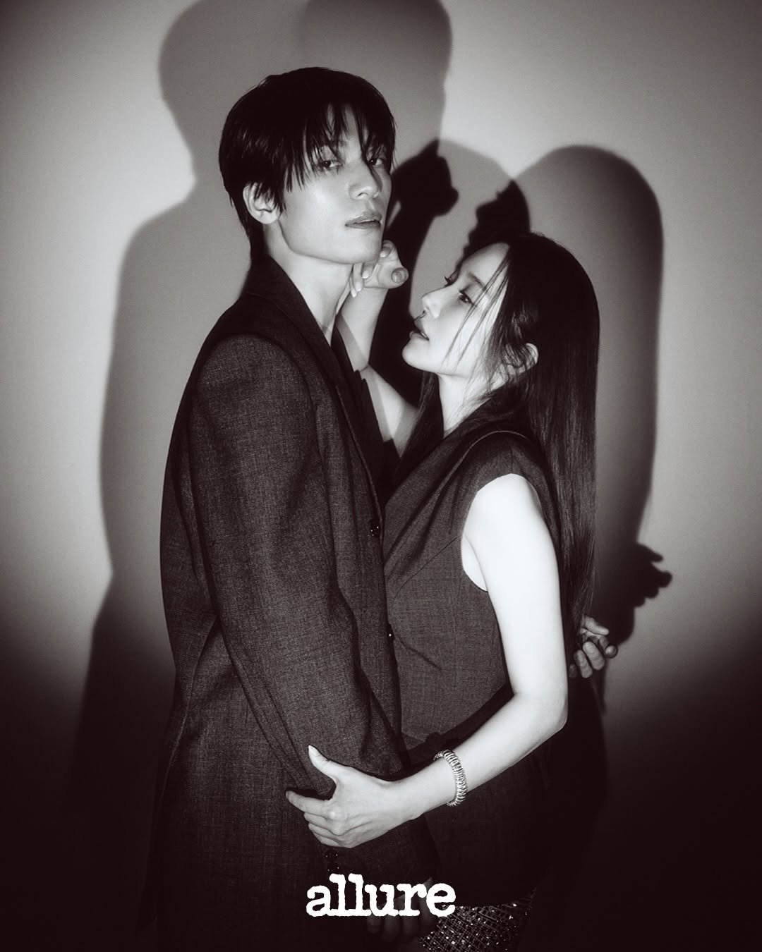 Photo shared by 위하준 Wi Ha Jun on February 24, 2026 tagging @orare_parkha, @allurekorea, @rachel_mypark, @hye_young_style, and @orare_boryeon. May be an image of one or more people, bangs, top, bolo tie, magazine and text that says 'allure'.