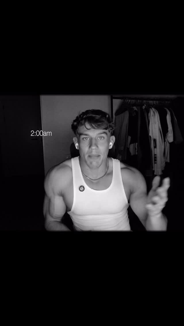 williamscxtt 게시물 이미지: Stop living like a coward.