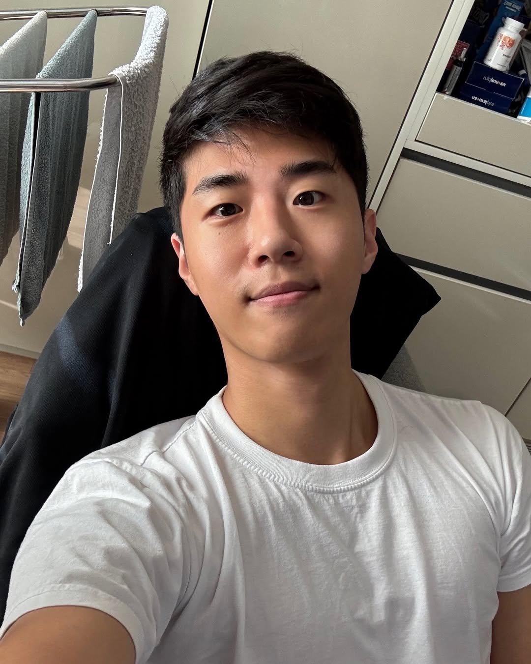 Photo by 잼 in Seoul, Korea. May be a selfie of one or more people, hair and text.