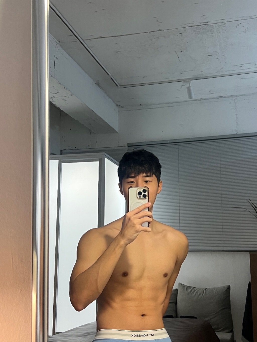 Photo shared by 잼 on November 18, 2025 tagging @homme_daum. May be an image of one or more people, mirror and text.