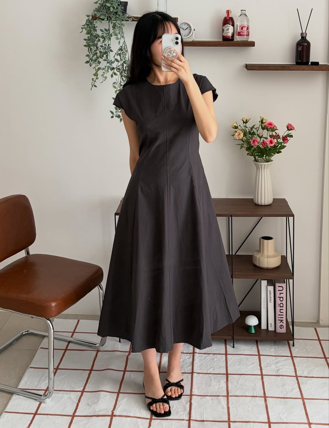 Photo by 윈미룸winmiroom on April 27, 2026. May be an image of dress and text.