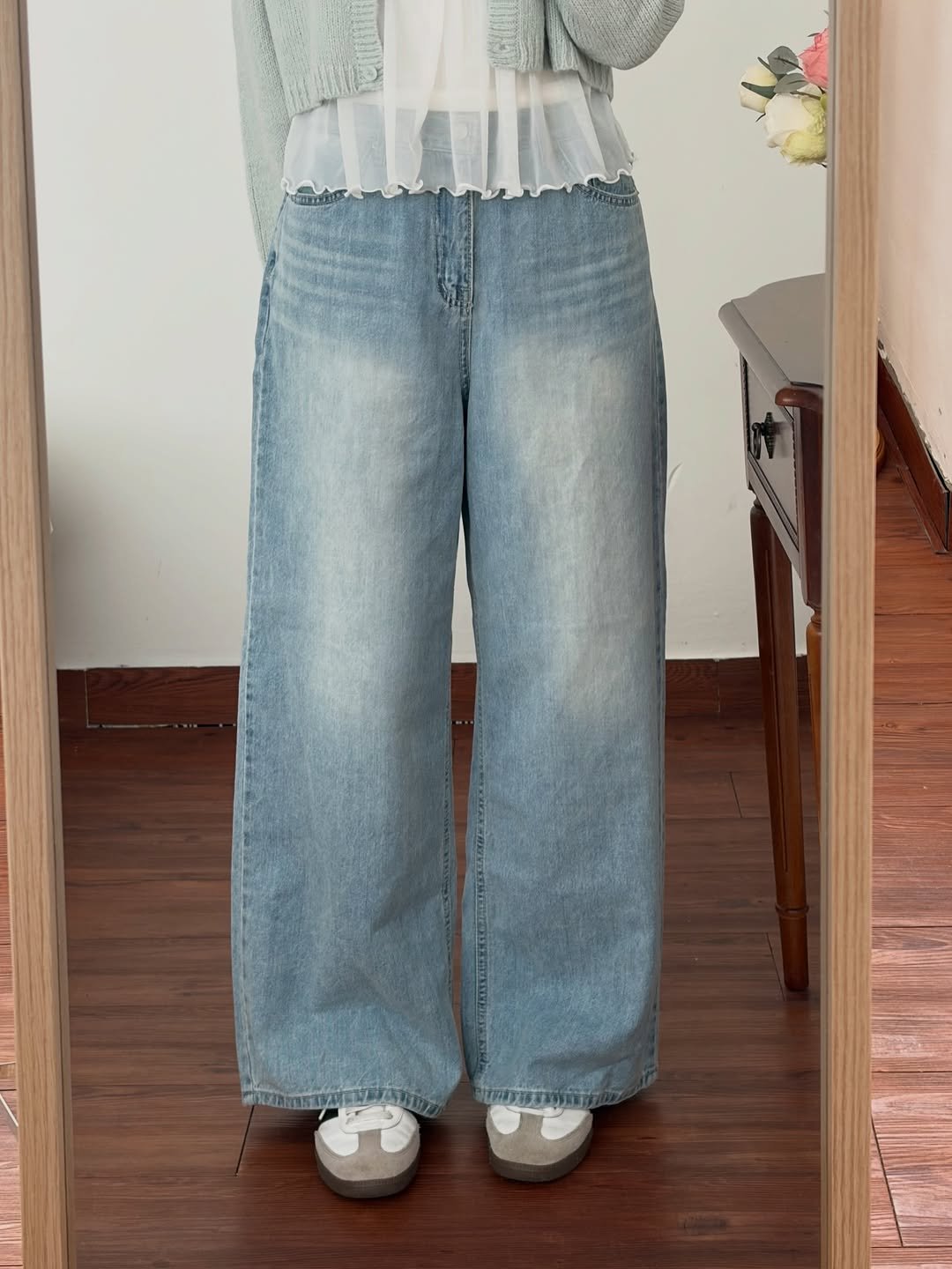 Photo by 윈미룸winmiroom on February 13, 2026. May be an image of text.