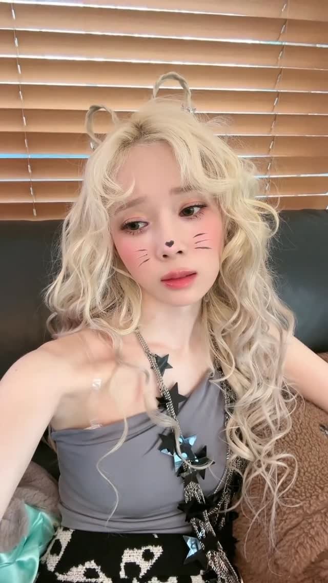 winter.aespa 게시물 이미지: I L👽VE MY J🐶B ❣️