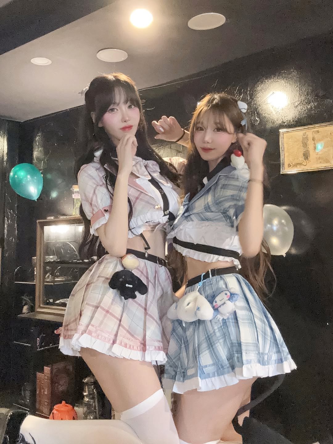 Photo shared by 겨우디 kyul on August 06, 2025 tagging @soo_flower. May be an image of 2 people, miniskirt and text.