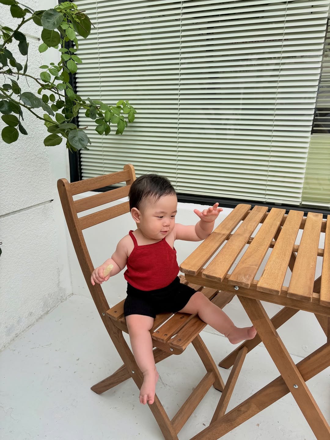 wit_and_baby 게시물 이미지: #gift

귀여운 배색 포인트에 
한벌만 입어도 코디를 한것 같은...