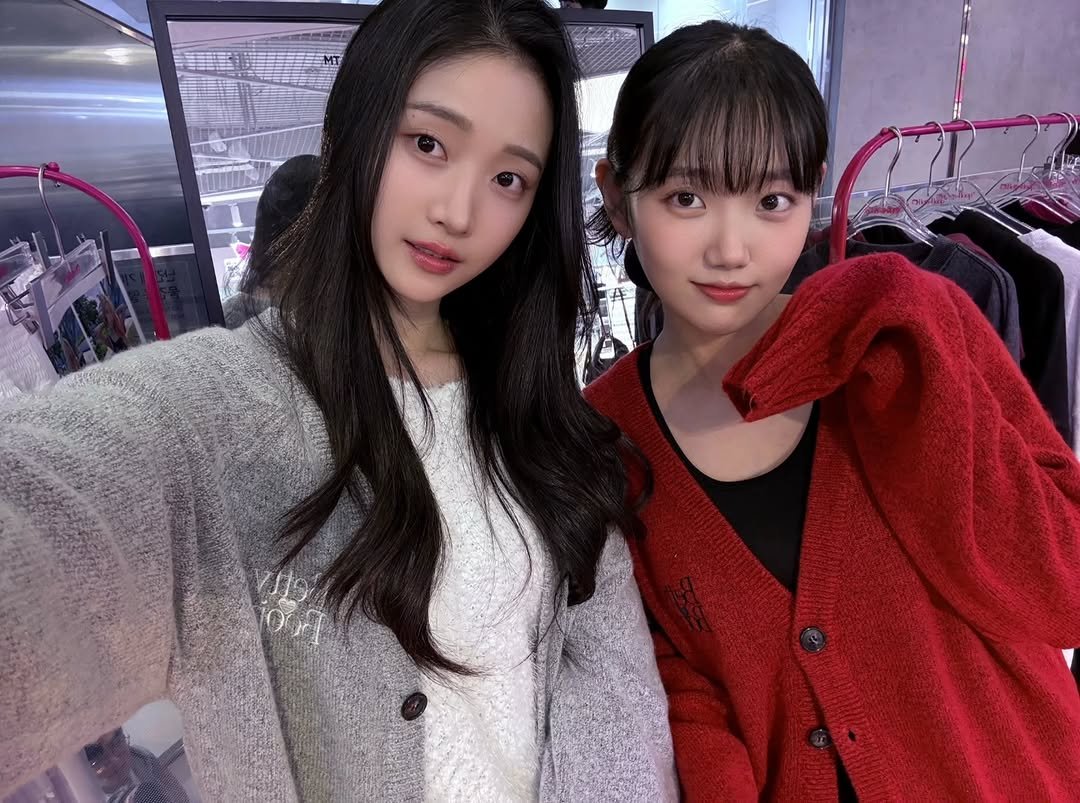 Photo shared by 조채윤 on November 12, 2025 tagging @ulkin_lsd, and @cnekwiwhdbd.