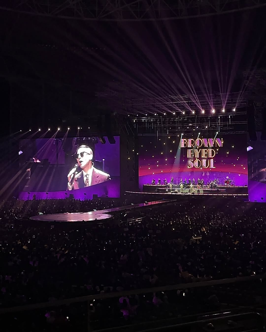 Photo by 예린 on December 27, 2025. May be an image of concert and text.