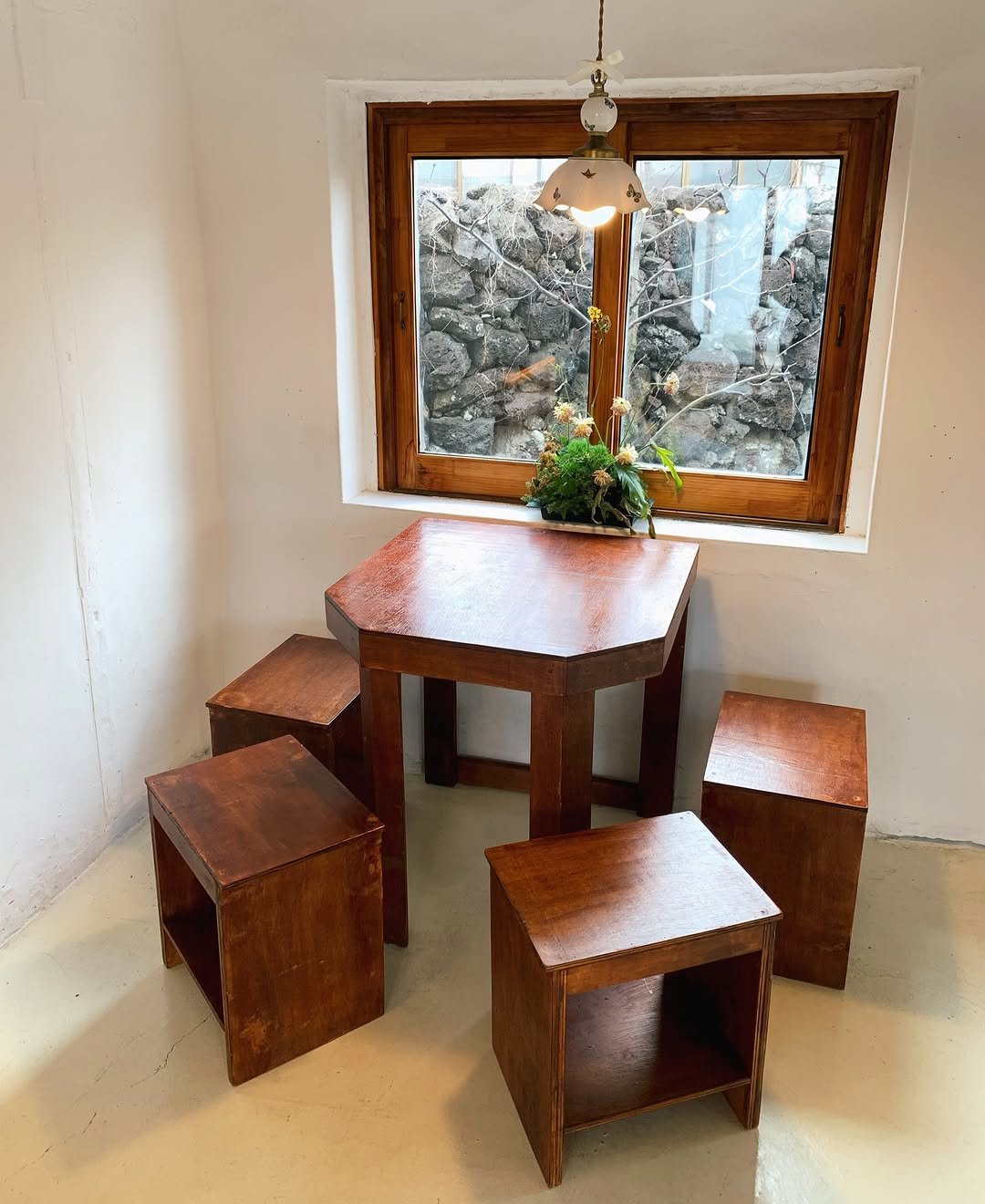 Photo by 예린 on January 09, 2026. May be an image of table, footstool and text.