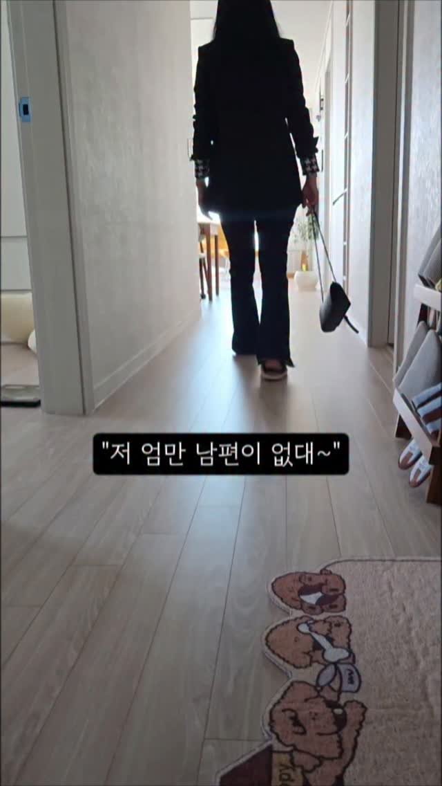 wiz_home_ 게시물 이미지: 남편이 사고로 갑자기 세상을 떠나고
한동안 아무것도 못하던때가 있었어요
한...