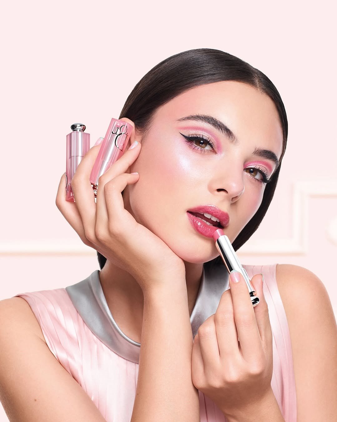 Photo shared by W Korea on December 31, 2025 tagging @diorbeauty. May be an image of one or more people, eyeliner, makeup, lipstick, cosmetics and text.