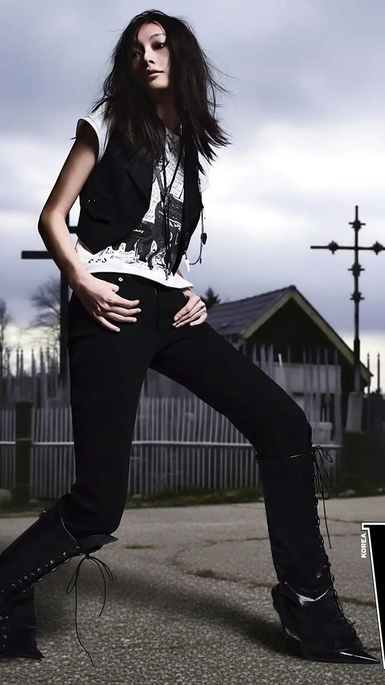 wkorea 게시물 이미지: 코르티스가 ‘FaSHioN’을 외치며 2010년대 유행했던 힙스터슬리즈 트렌드를...