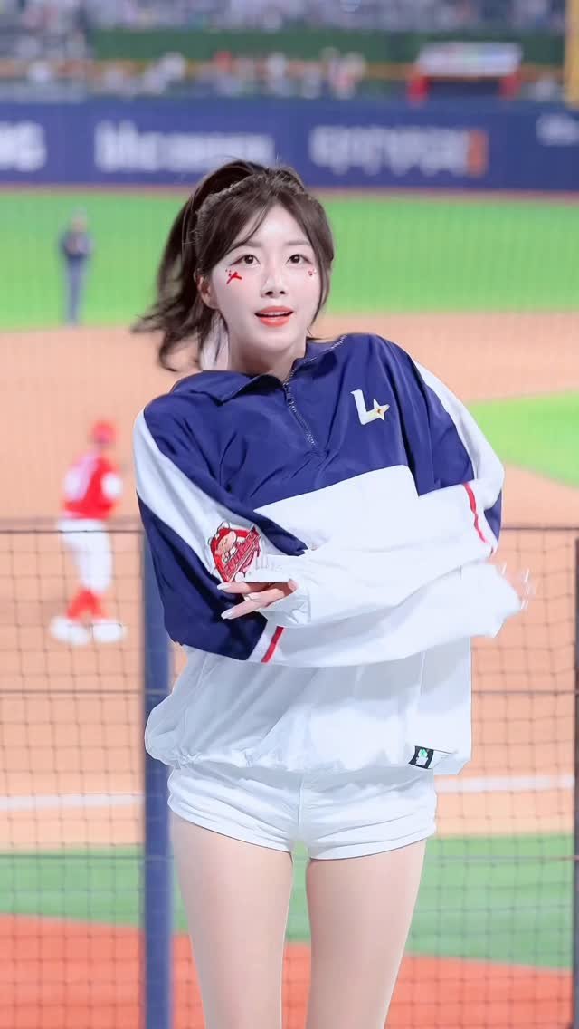 wlgus2qh 게시물 이미지: 랜더스 화이팅 ! ᕦ(ò_ó)ᕤ