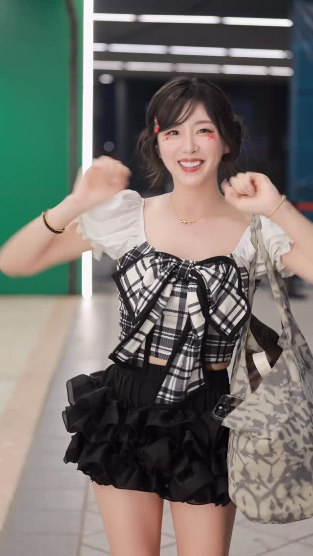 wlgus2qh 게시물 이미지: 預言家 小安 ☻ (趕著上車 講太快了)