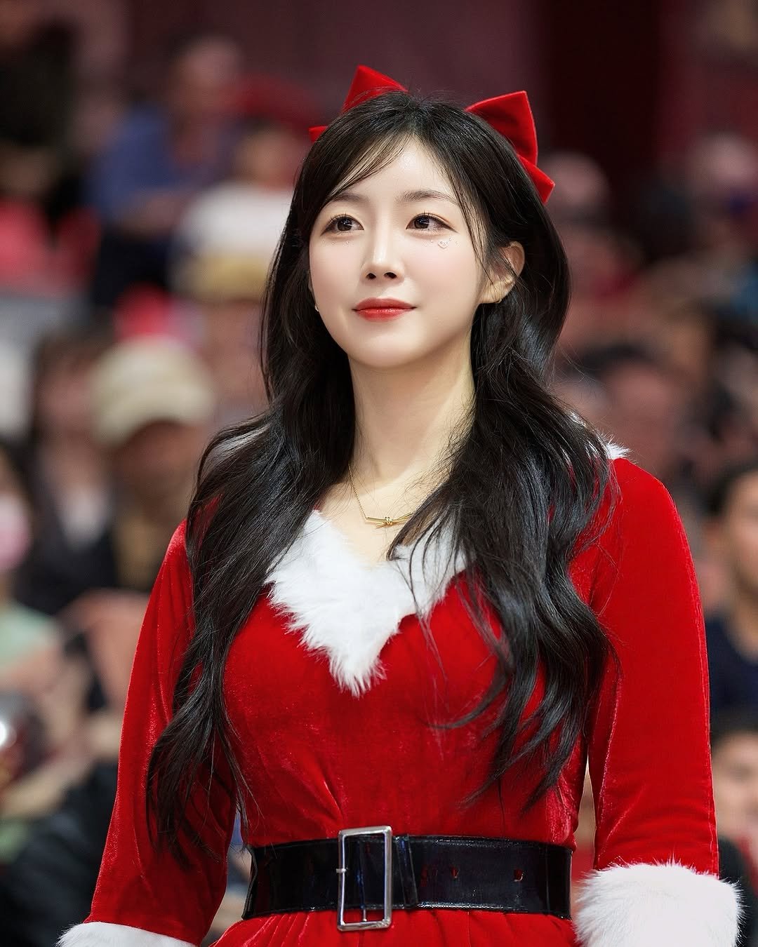 Photo shared by 안지현 on December 23, 2025 tagging @husmallwhite, and @tainan_tsg_ghosthawks. May be an image of one or more people, hair and text.