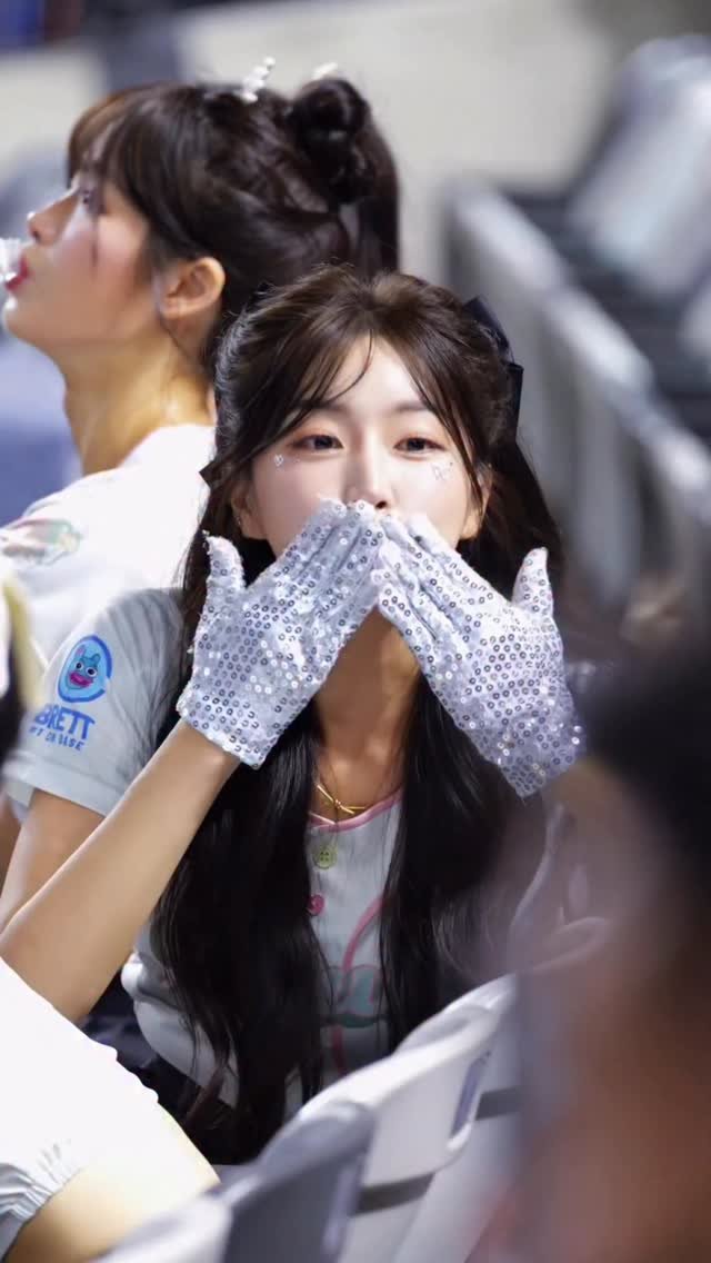 wlgus2qh 게시물 이미지: 😘•••☹️?