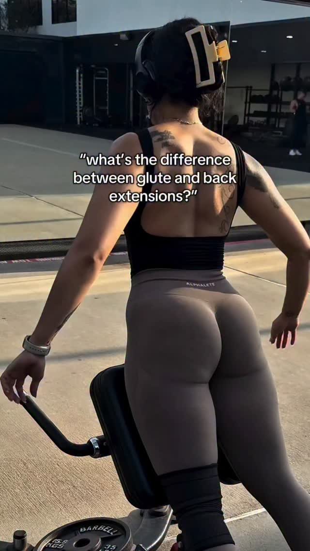 womenfitness_58fi 게시물 이미지: glute extensions vs back extensions. love...