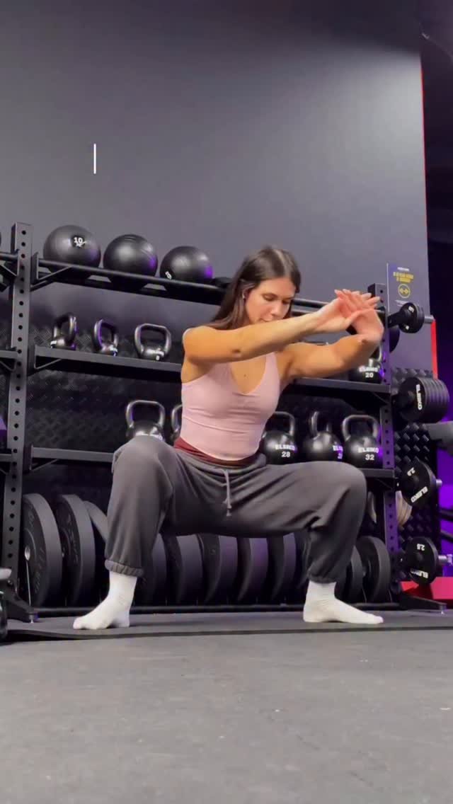 womenfitness_58fi 게시물 이미지: La movilidad de cadera es clave antes de...