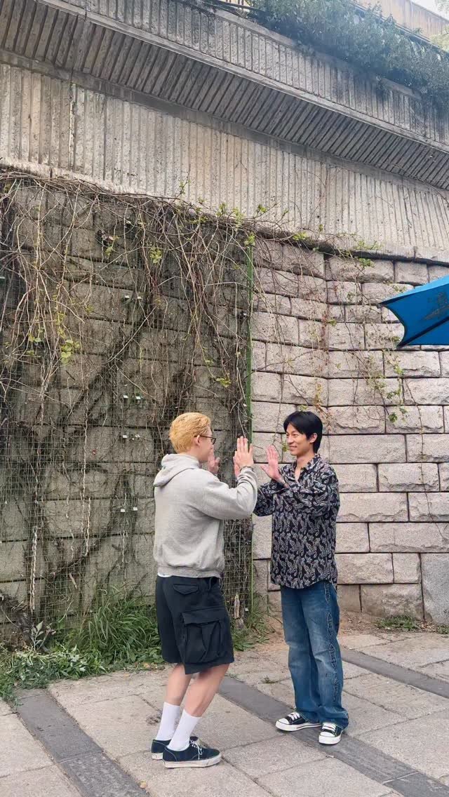 wonho_offcl 게시물 이미지: 촬영 끝나고 퇴근할 때

#WONHO #원호