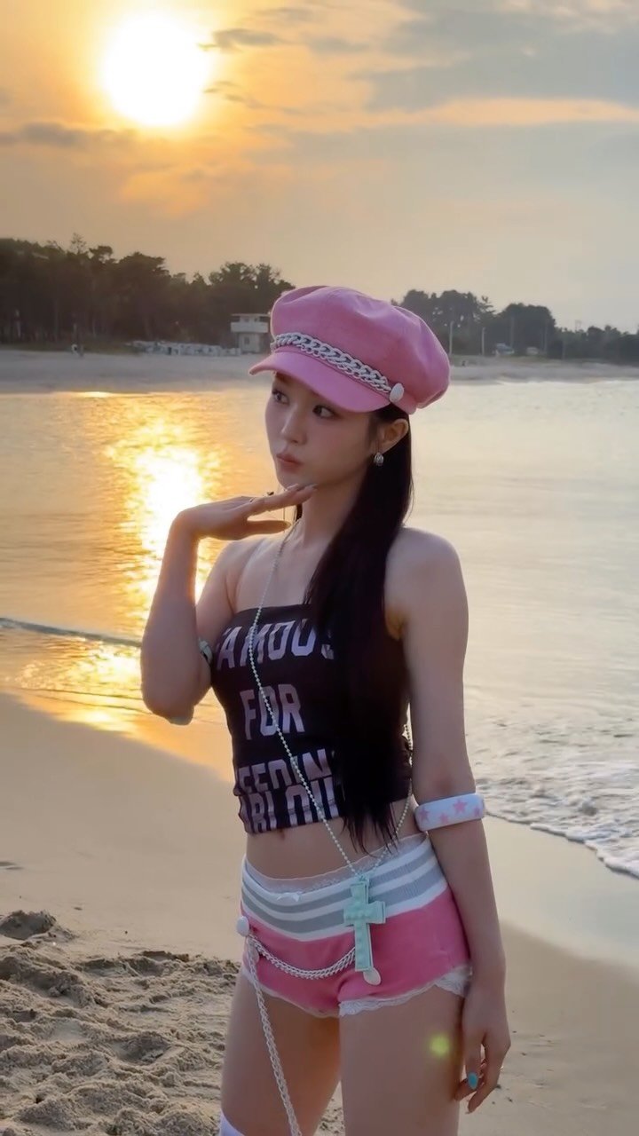 wooah_nv 게시물 이미지: 𝑯𝑰𝑮𝑯𝑳𝑰𝑮𝑯𝑻･:*₊‧✩

#WOOAH #우아 #NANA #나나