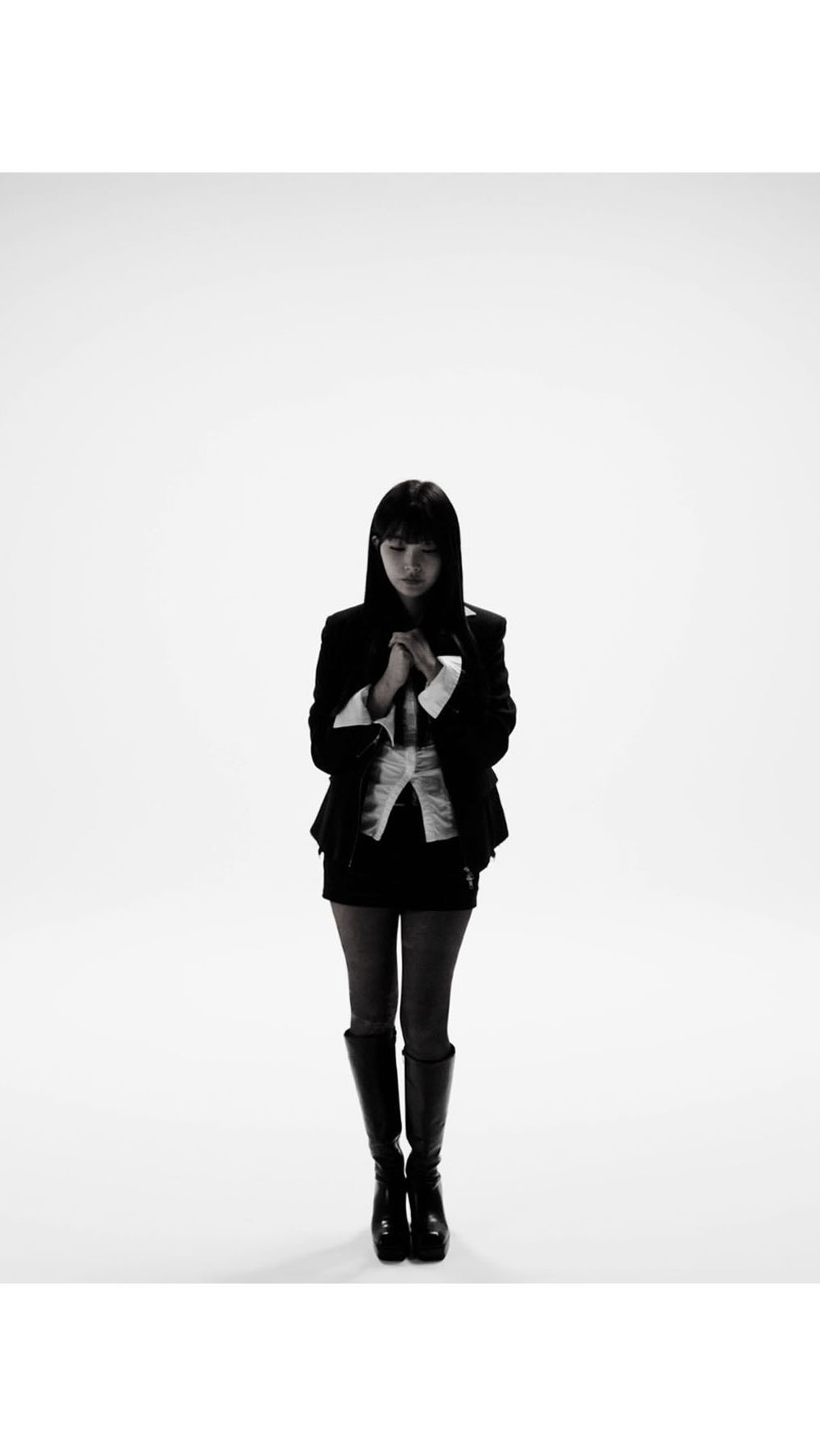 wooah_nv 게시물 이미지: 민서(WOOAH) - 하염없이 너만(Endlessly you) TEASER 

➫...