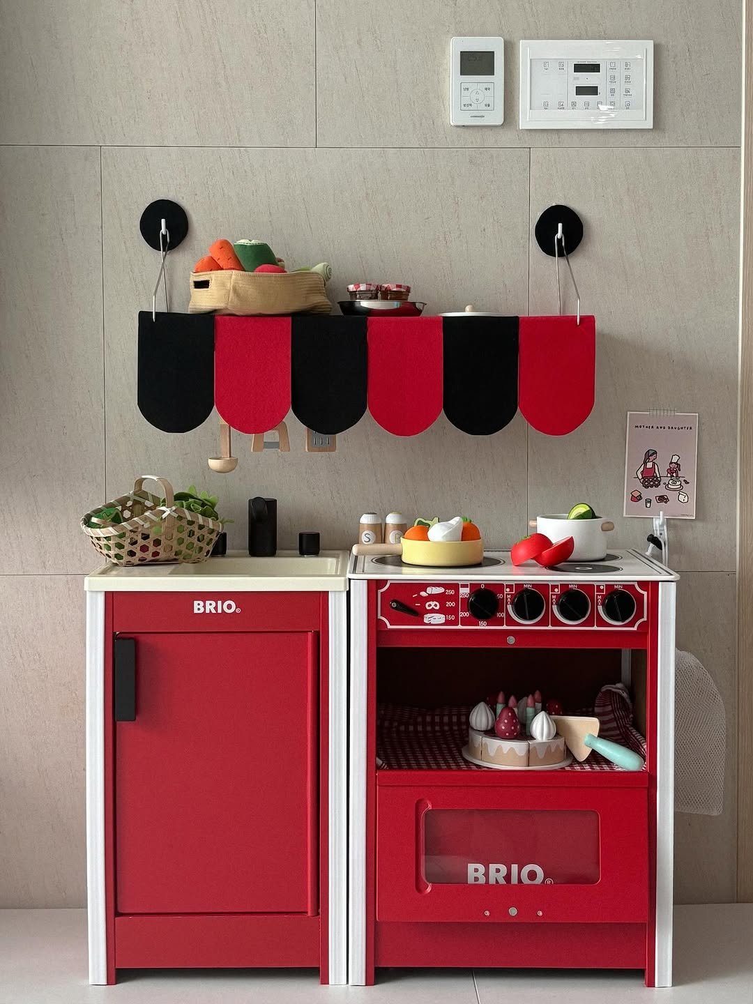 Photo shared by 우디 | 집꾸미기 | 육아 on September 11, 2025 tagging @brioplay, @ikeakr, and @mulnory. May be an image of pegboard, cabinet, rack, refrigerator and text.