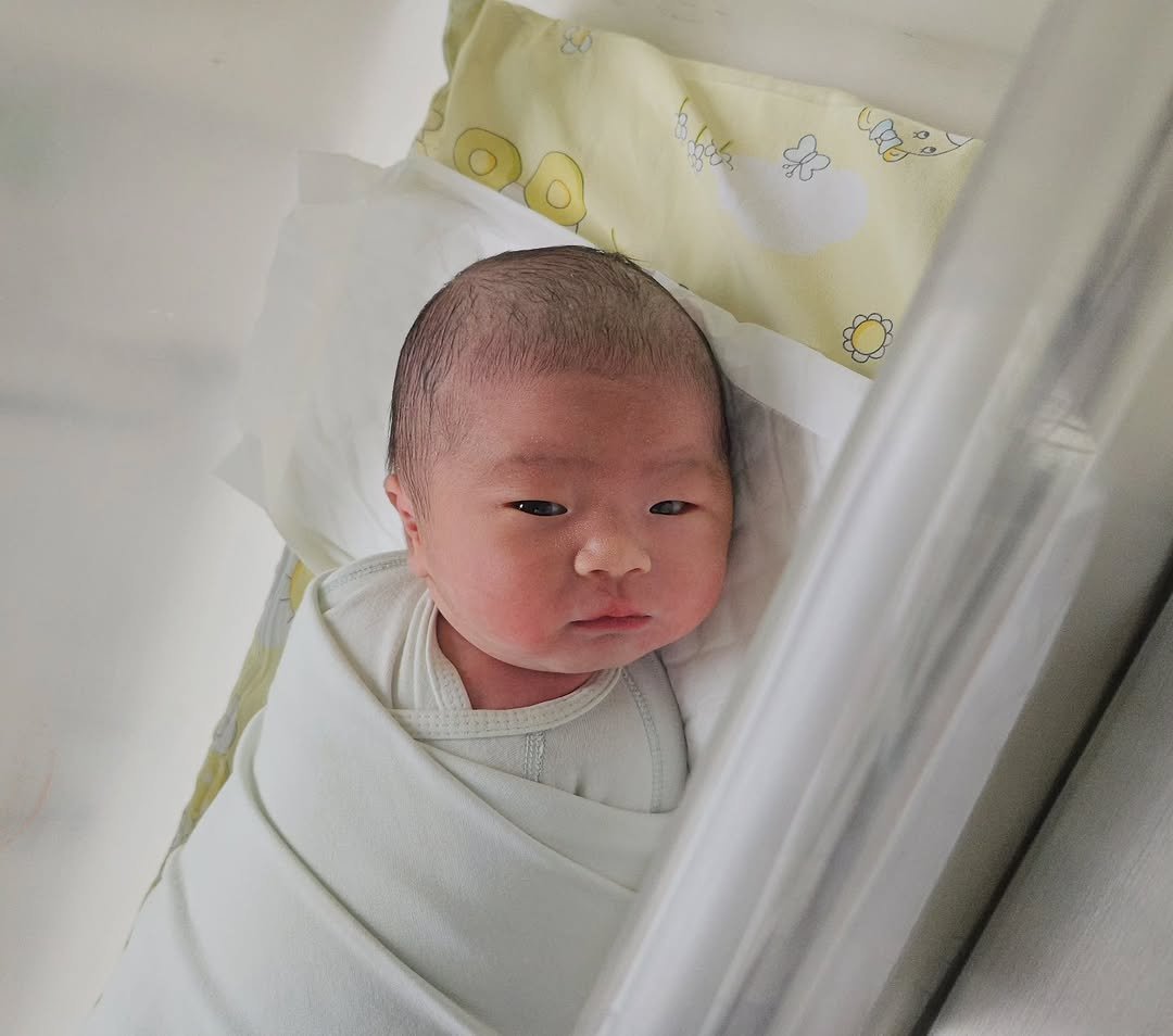 woojin_piglet 게시물 이미지: 따봉이 어제 태어났어요 🩷
2026.02.10 am10:43 3.35kg
사진빨...