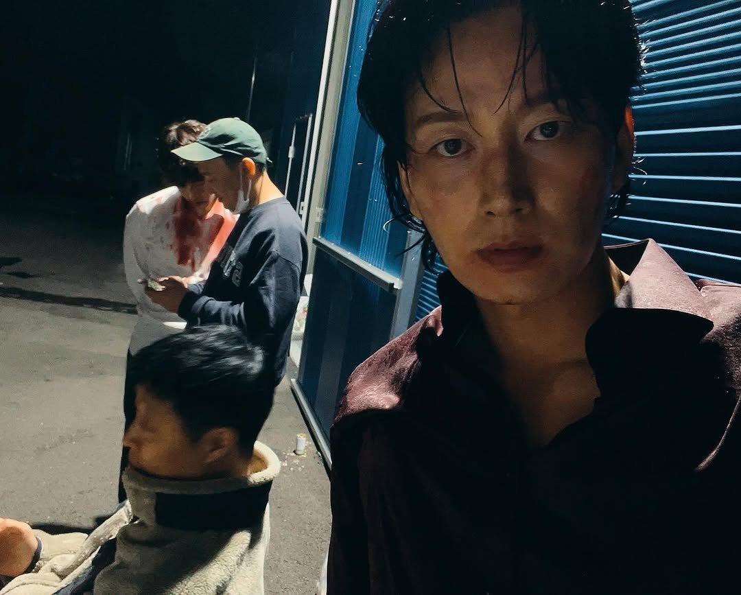 Photo shared by 이현욱 on May 17, 2025 tagging @upperplay, and @samuliesword.