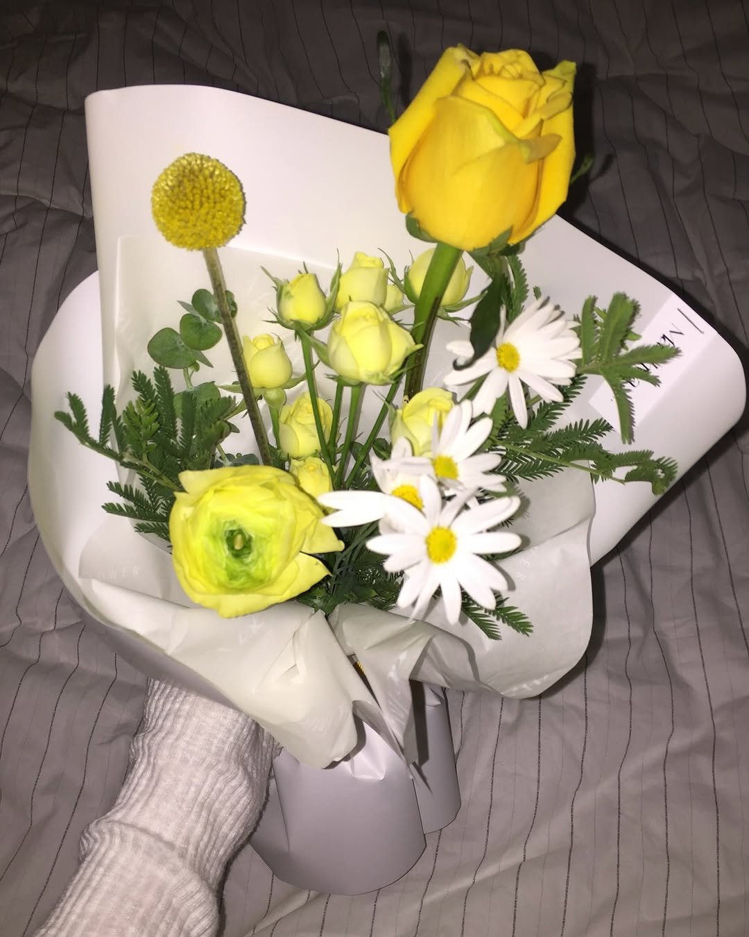 Photo shared by 민지 on March 19, 2025 tagging @ejdrhffo_91, and @mae_hwa.flower.