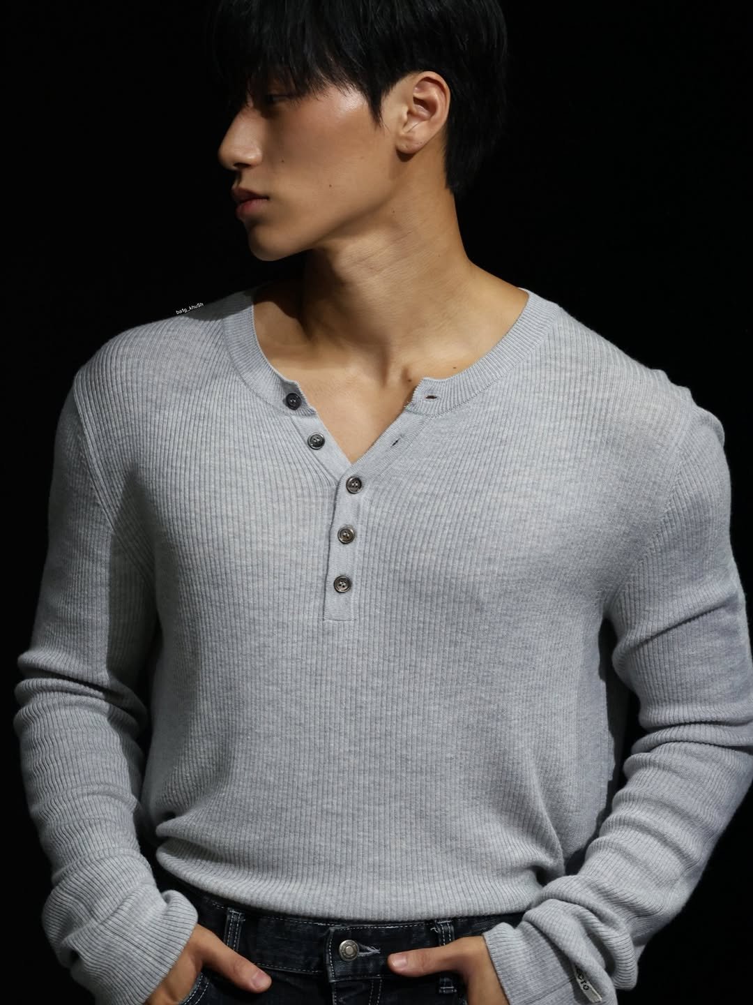 Photo shared by woodeoki on March 25, 2026 tagging @choi3an. May be an image of one or more people, sweater, knit, turtleneck and text.