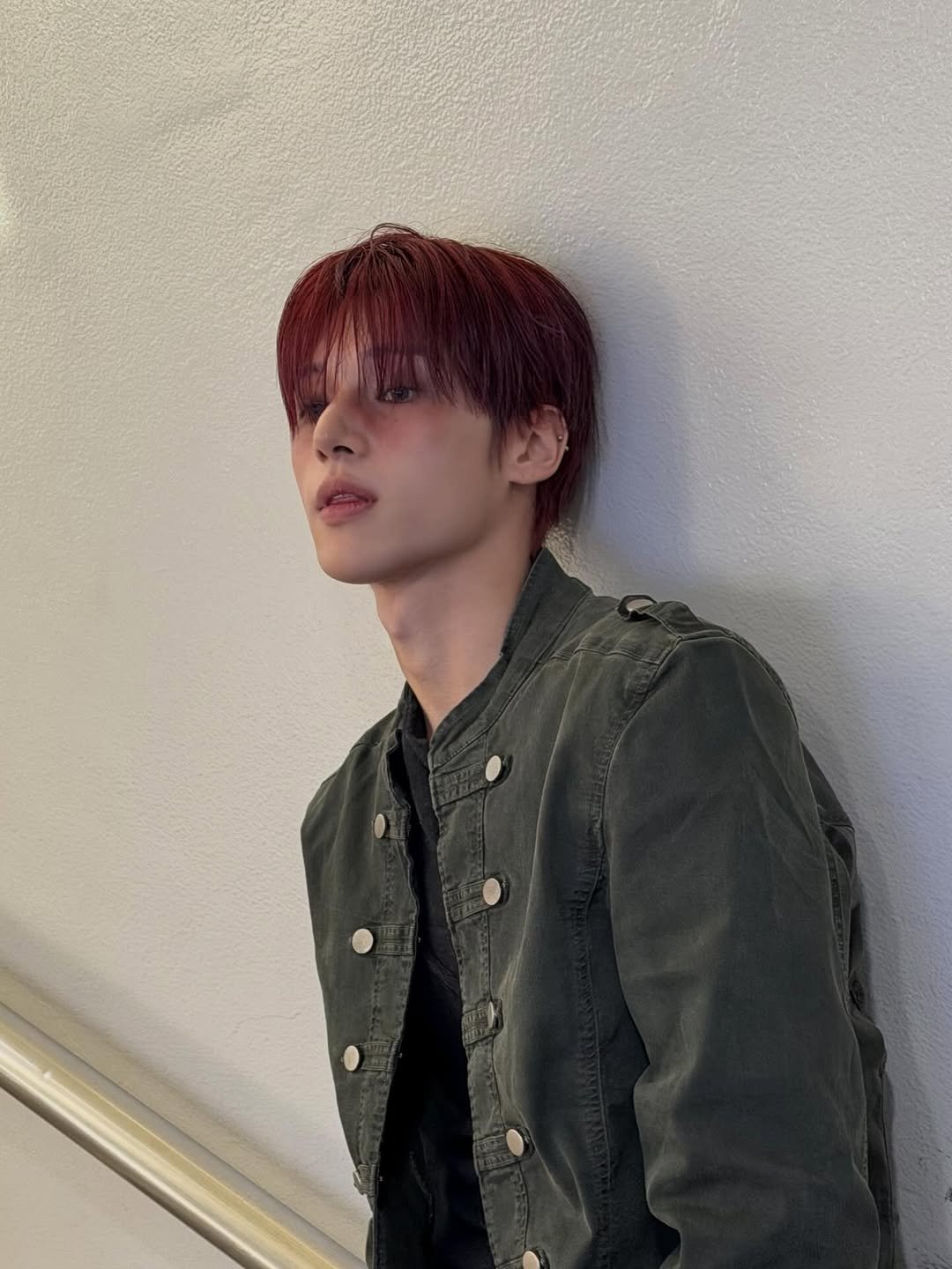 Photo by 우영 (WOOYOUNG) on February 06, 2026. May be an image of one or more people, hair and text that says 'D'.