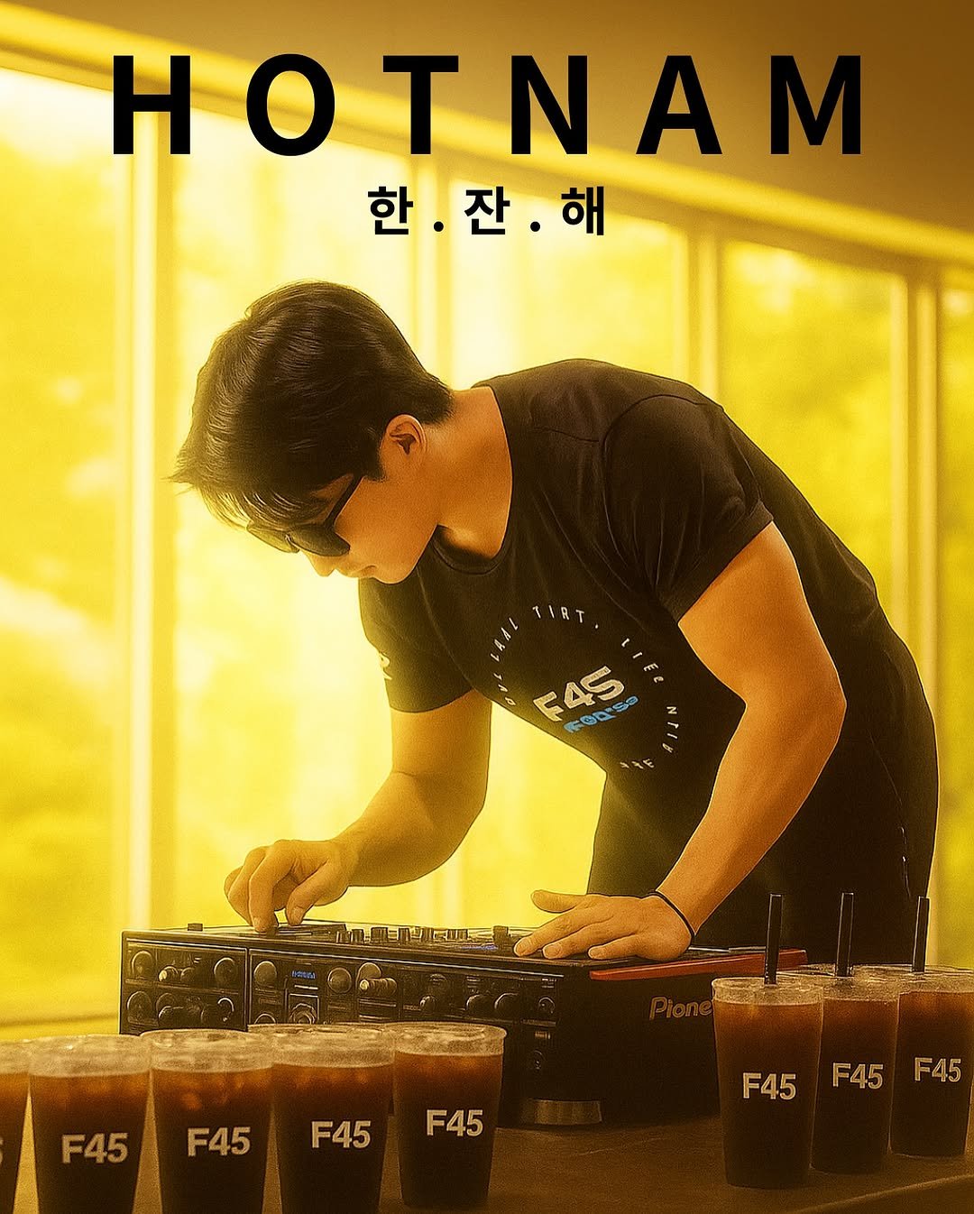 Photo by 민규 in F45 Training Hannam with @__arisong.gng__, @wonbywon_b, @f45_training_hannam, and @leo._.leyo. May be an image of 1 person, poster, magazine, stereo and text that says 'HOTNAM A M 한.잔.해 잔. 해 한. TIRT L F45 ス0ア So Z z ጠብይብይር!! 国 F45 F45 F45 F45 F45F45F45 F45 F45 F45'.