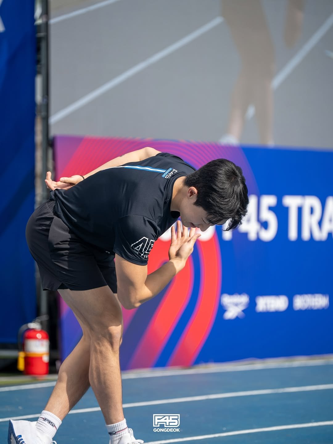 Photo shared by 민규 on October 29, 2025 tagging @f45_training_hannam, @f45_training_gongdeok, @f45_training_korea, and @leo._.leyo. May be an image of tennis, racket and text.