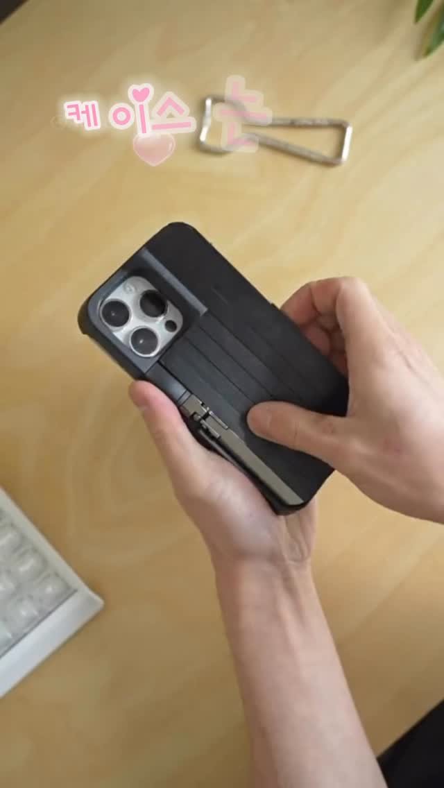 worldhot_item 게시물 이미지: "📸 60cm로 담는 인생샷!
맑은 하늘 아래, 친구들과 함께하는 모든 순간이 곧...