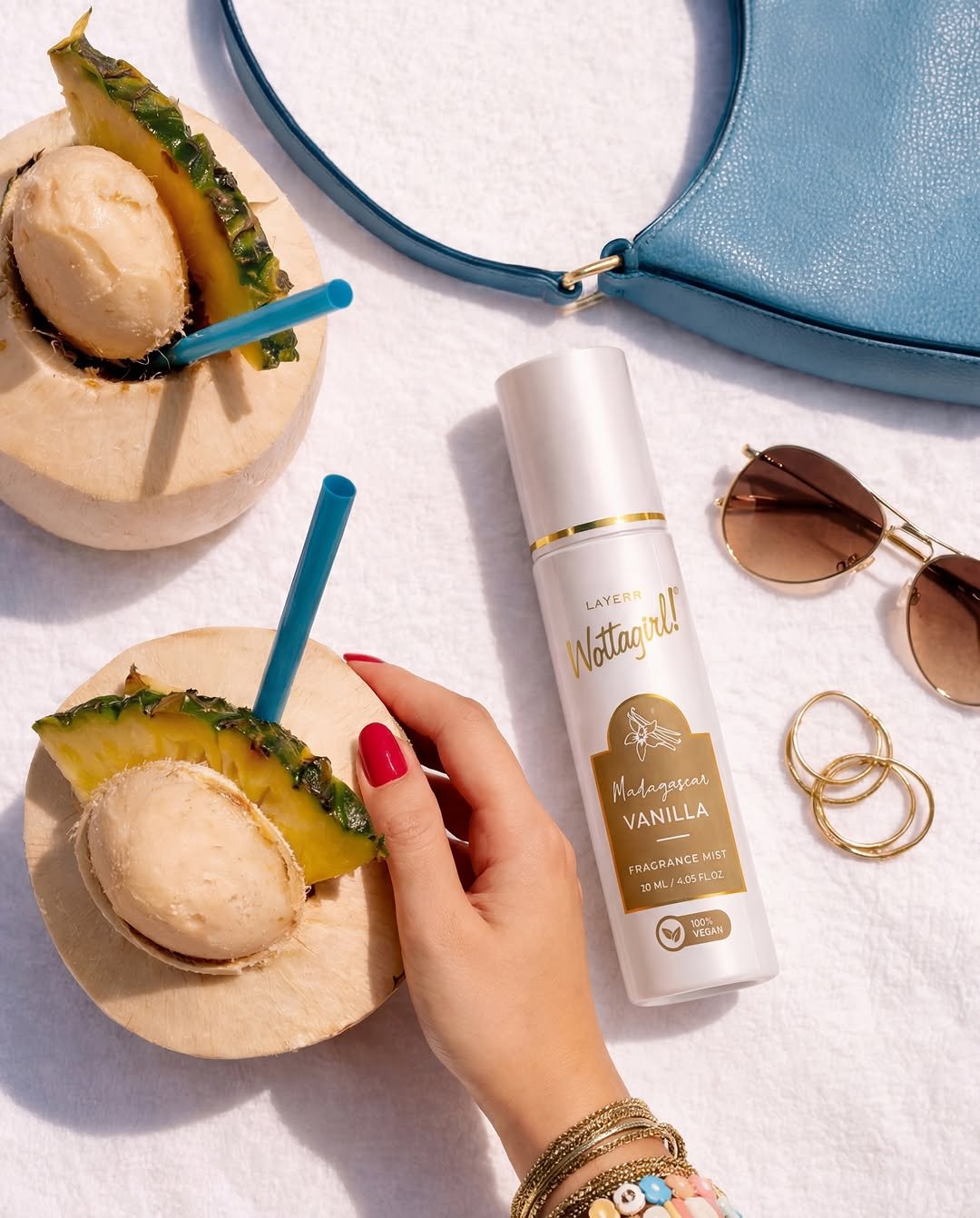 wottagirl.official 게시물 이미지: Soft sunshine, slow sips and the gentle warmth...
