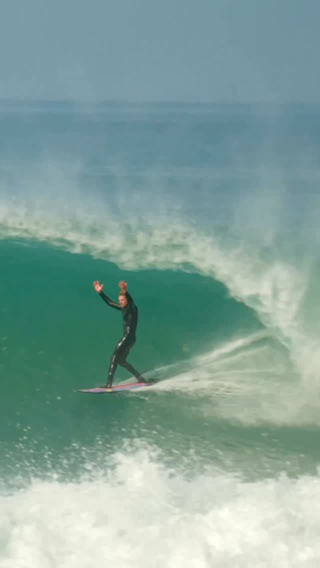 wsl 게시물 이미지: Good as waves get 😳

One wave from...