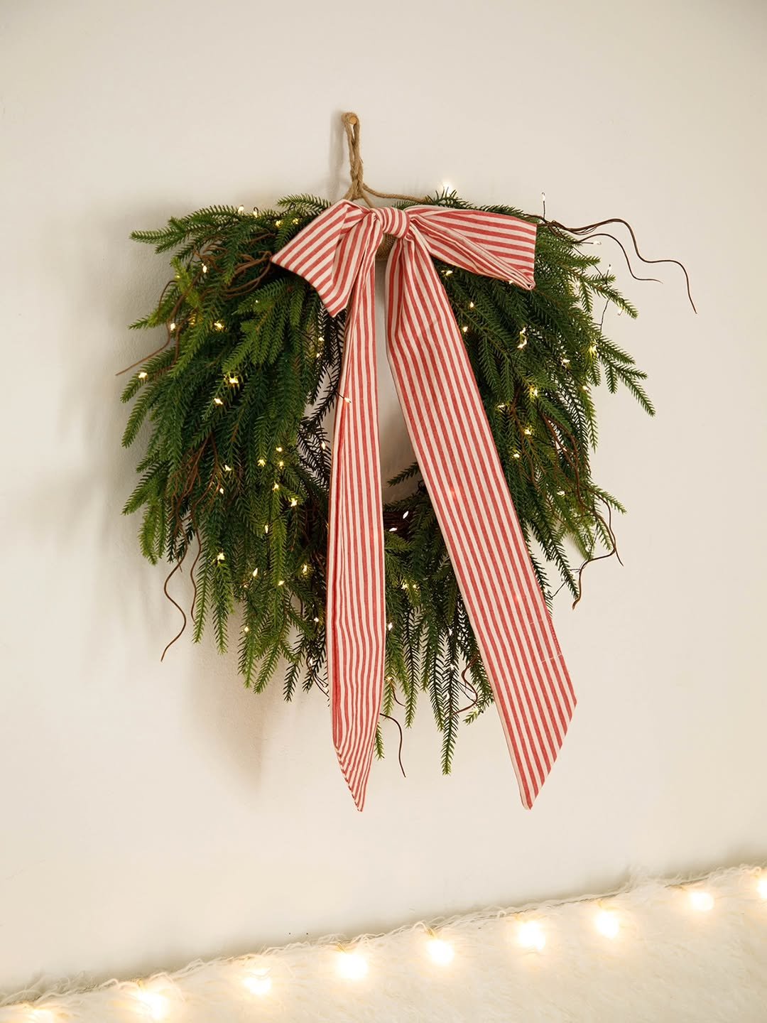 Photo by 엘레나하임 on December 16, 2025. May be an image of text.