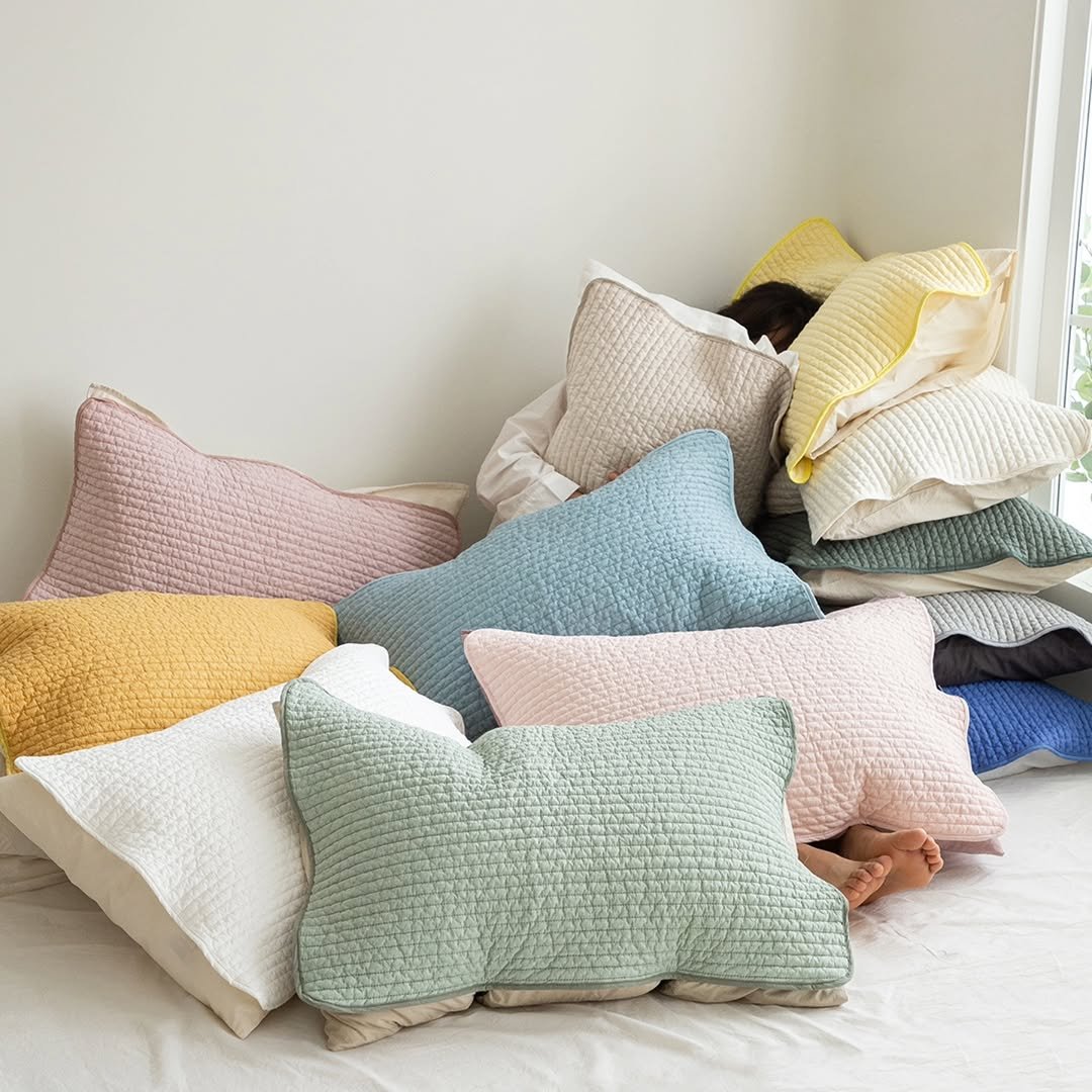 Photo by 엘레나하임 on February 11, 2026. May be an image of text.