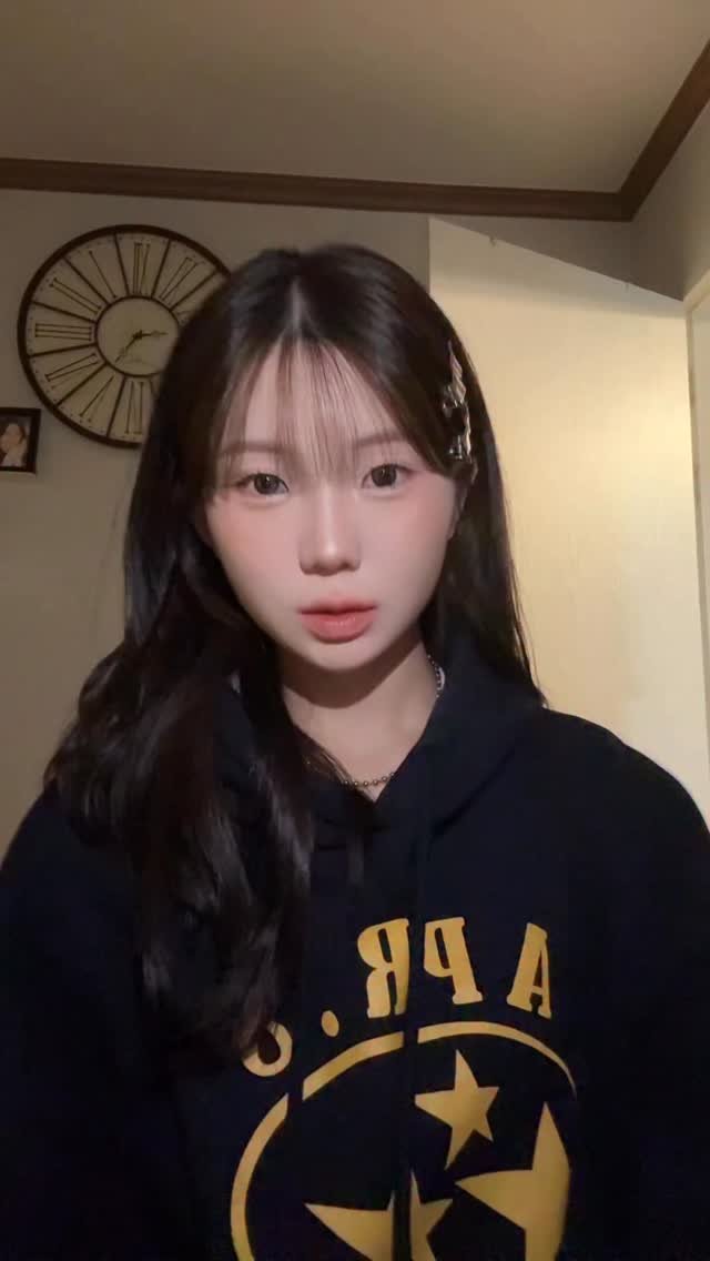 x_5e8 게시물 이미지: 이.. 이뿐 짓 

@apr.8service 
#협찬 #fyp #reels #릴스 #07