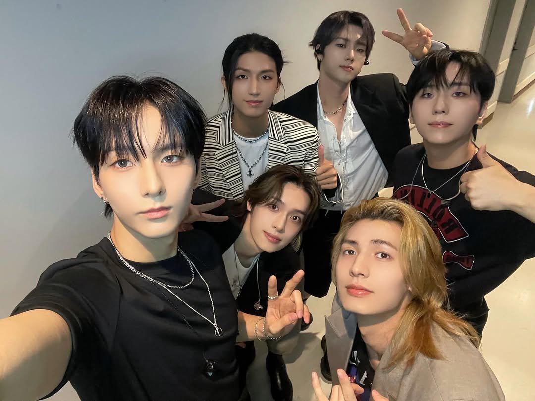 xdinaryheroes_official 게시물 이미지: ⠀ 
Xdinary Heroes (엑스디너리 히어로즈) Summer Special...