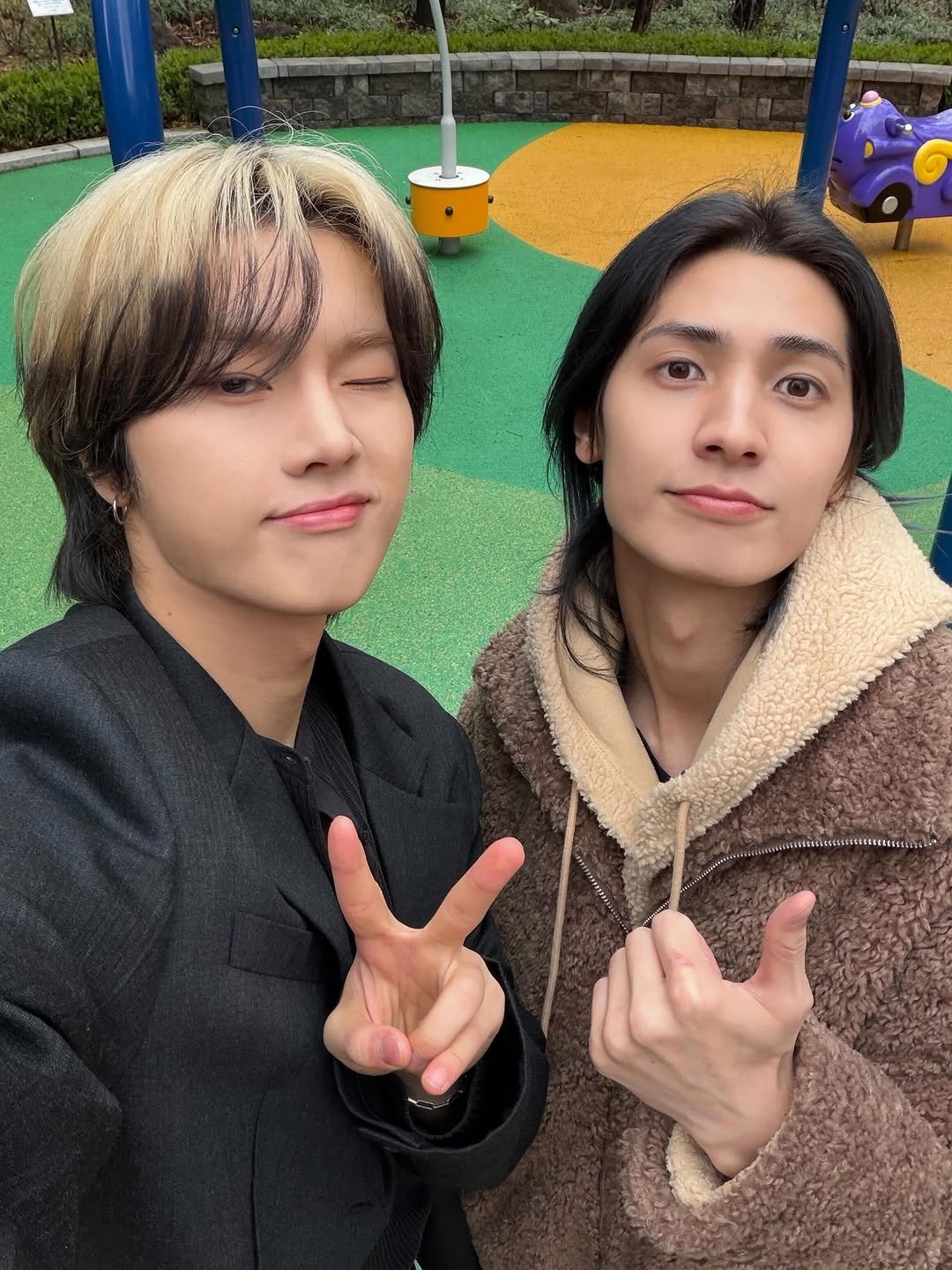 xdinaryheroes_official 게시물 이미지: ⠀
[ #Xtra_Scenes ]

다음 주엔 반드시 1등을 탈환하겠다.. ✨
 ㄴ...
