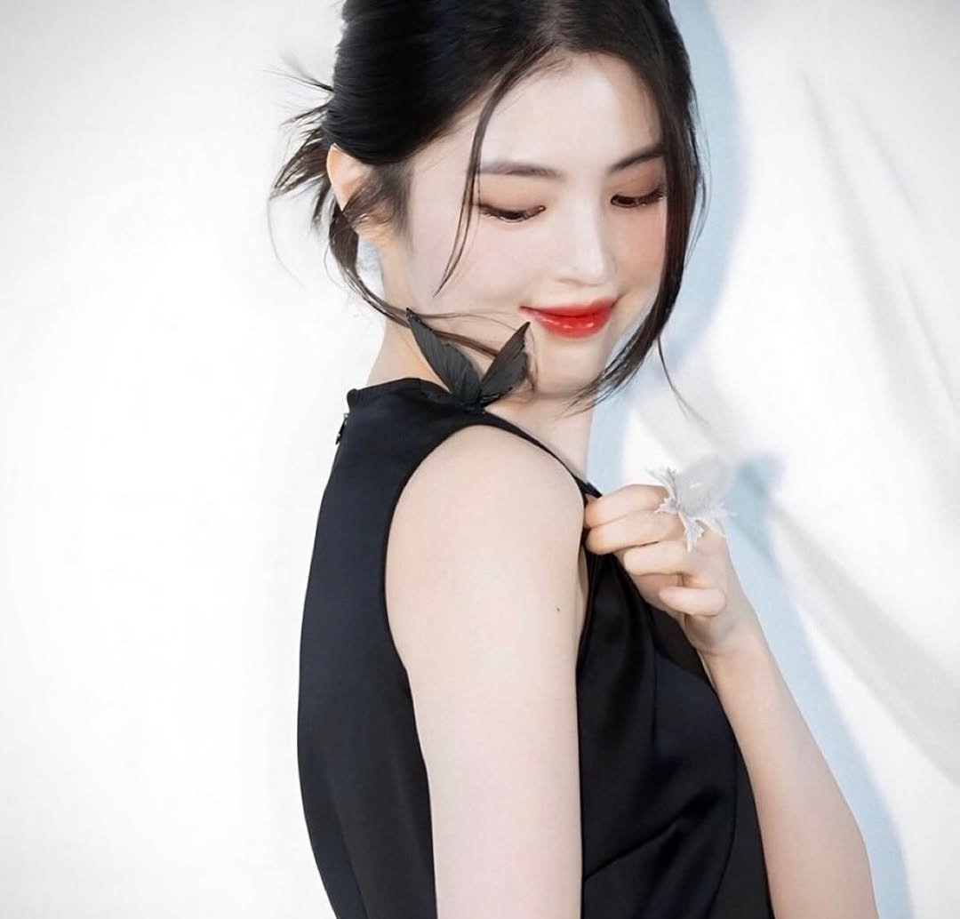 Photo by 한소희 on October 23, 2025.