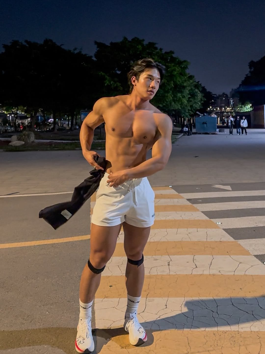 Photo shared by 손제원 on June 05, 2025 tagging @volante.kr, and @whatthefxxknewgeneration.