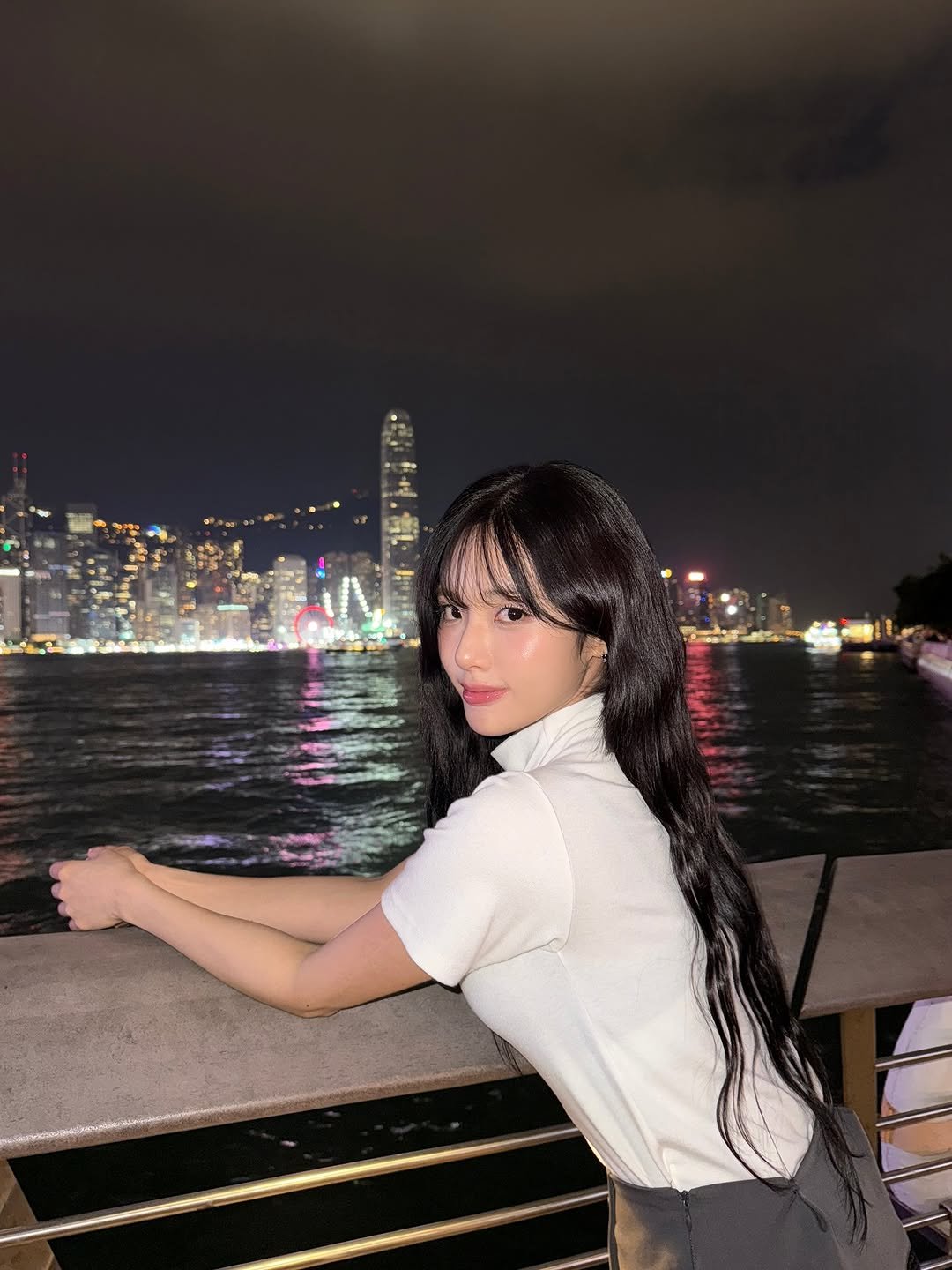 Photo by 박지원 on October 25, 2025. May be an image of Victoria Peak, night and text.
