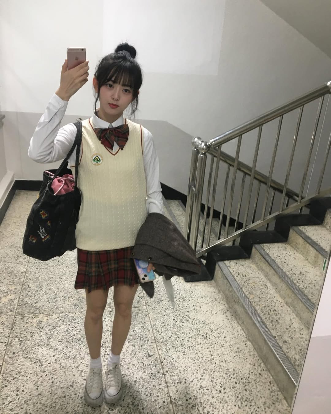 Photo shared by 안주미 on December 08, 2024 tagging @cop_fficial.