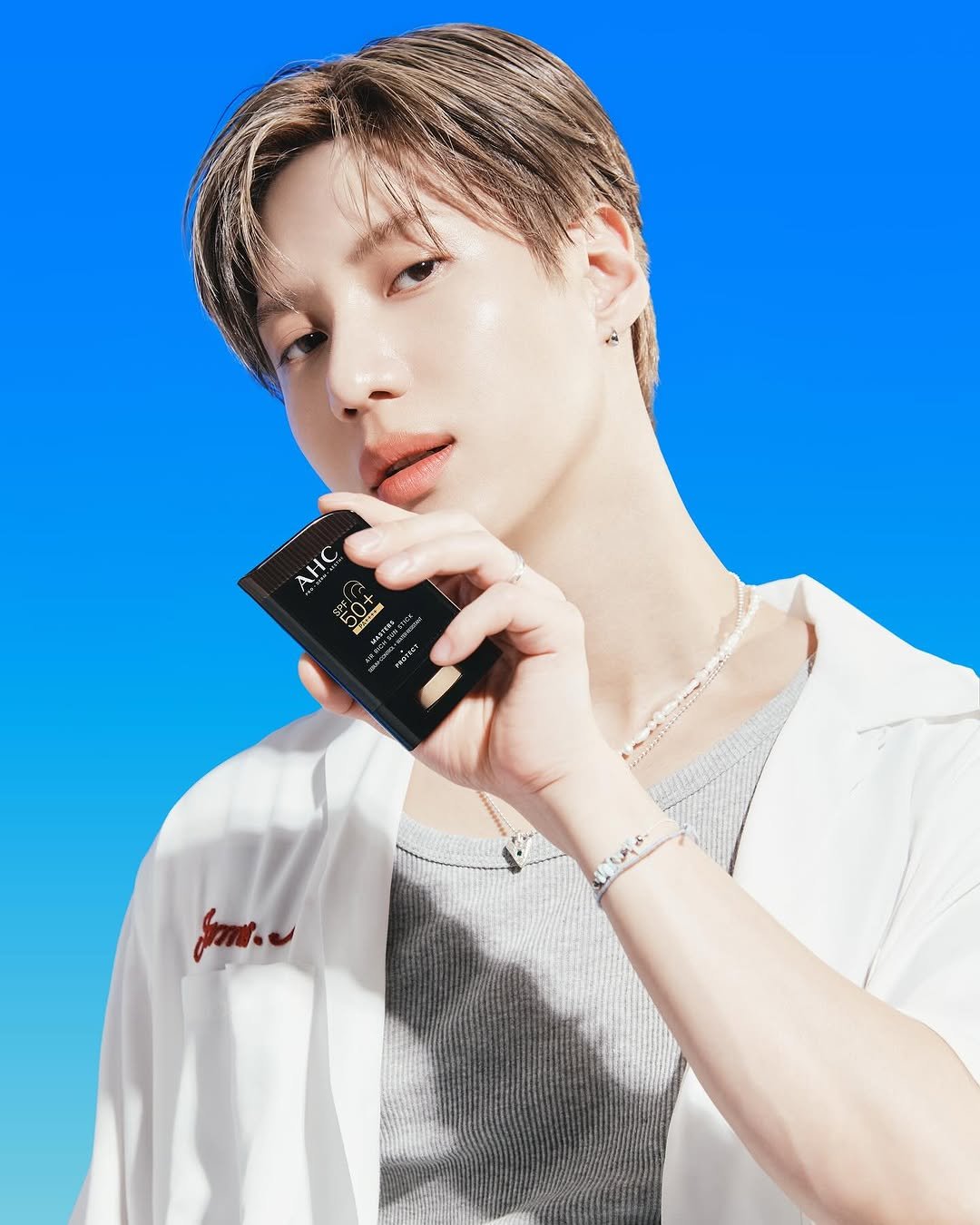 Photo shared by TAEMIN on April 29, 2025 tagging @ahc.official.